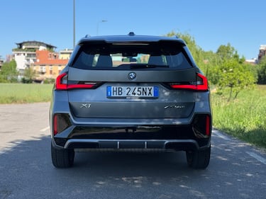 BMW X1 plug-in: guarda tutte le foto  19