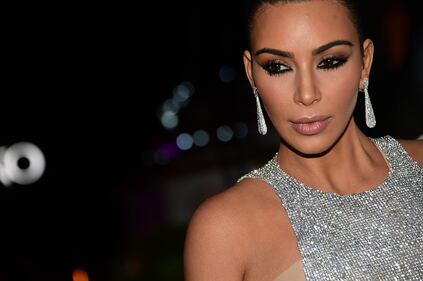 Kim Kardashian, le provocazioni hot 12