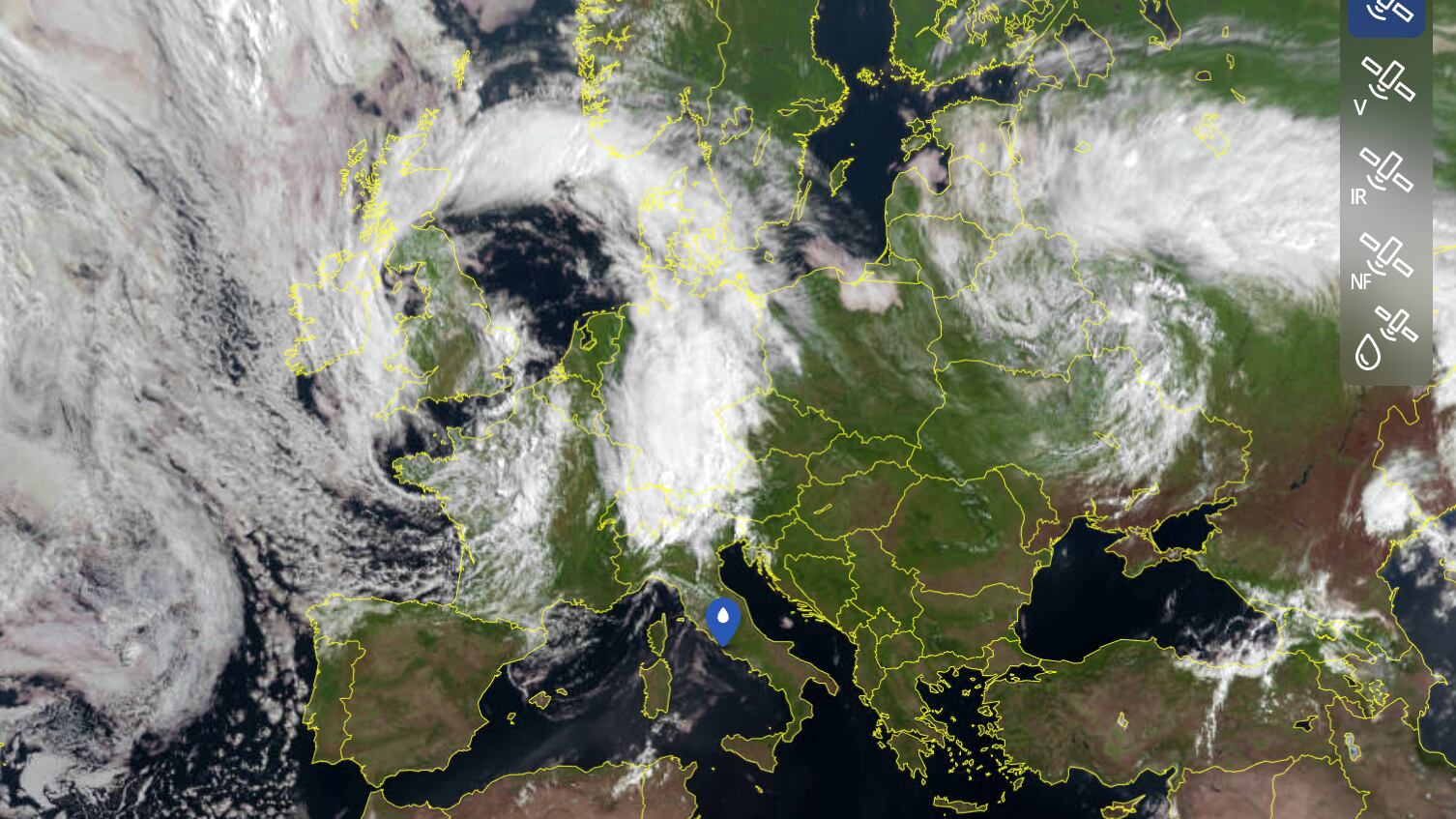 Il ciclone Isaac si abbatte sull'Europa. Cosa può succedere in Italia