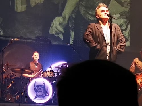 Morrissey in concerto con il nuovo album. E la cover di "Amazona" dei Roxy Music