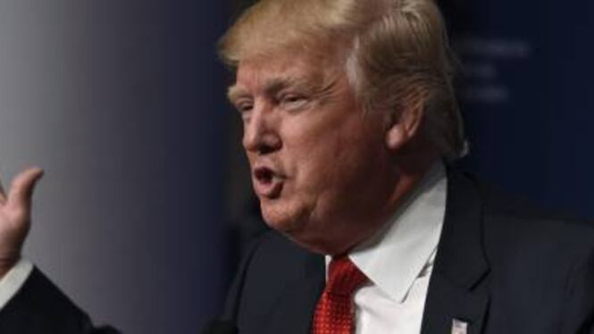 La marcia dei migranti. E Trump minaccia di chiudere il confine