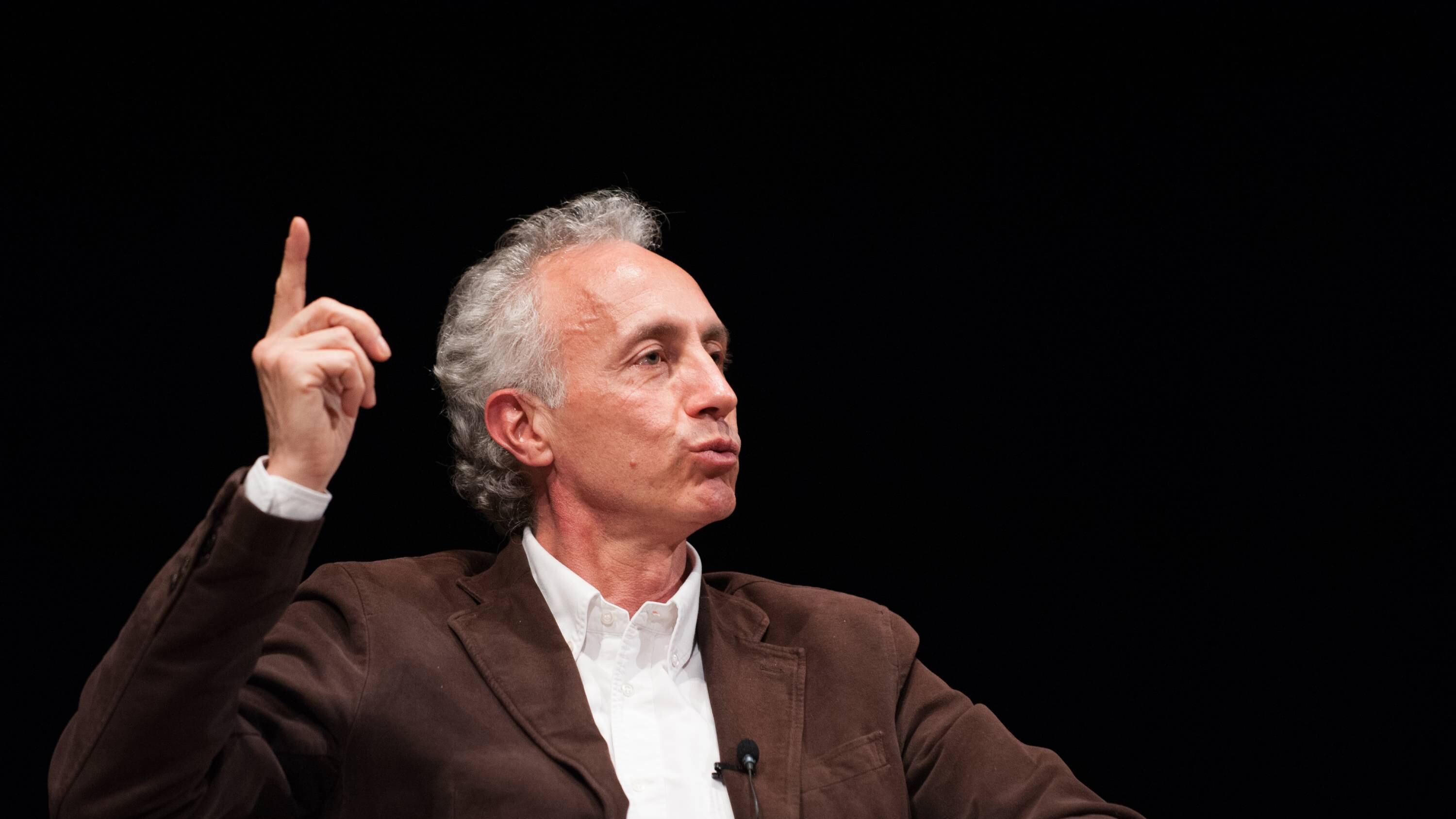 Orsini-Travaglio, oggi amici ma ieri si insultavano