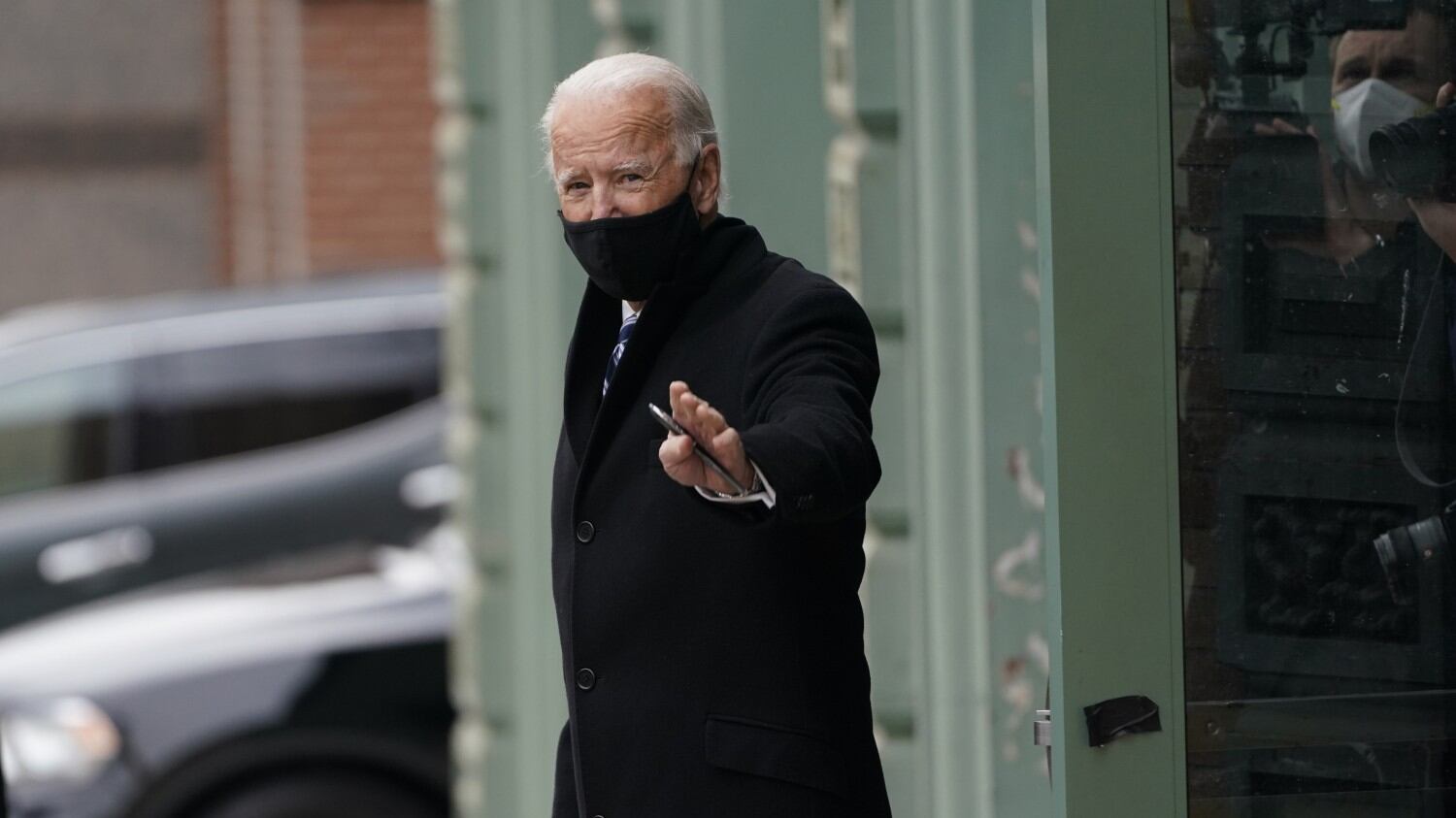 Biden e i decreti anti-Trump: svolta totale dal clima al virus