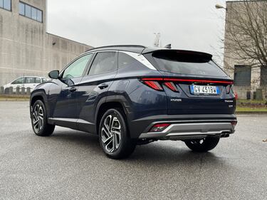 Hyundai Tucson HEV 2025: guarda la gallery del SUV più razionale in commercio 11