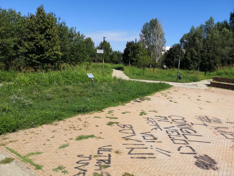 Torino, quel giardino dimenticato dedicato alle vittime delle foibe 4