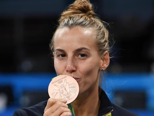 Tania lascia: "Scelgo vita e famiglia"