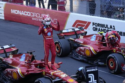 Leclerc trionfa per la prima volta in carriera nel Gp di Monaco: le immagini più belle della vittoria 1