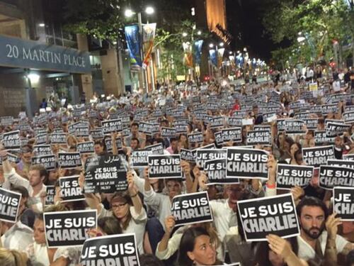 Il libro che difende il "jihad di classe" nella Francia divisa