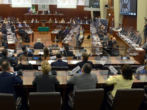 La Regione vota le 14 commissioni. È polemica sulla Sanità "spacchettata"