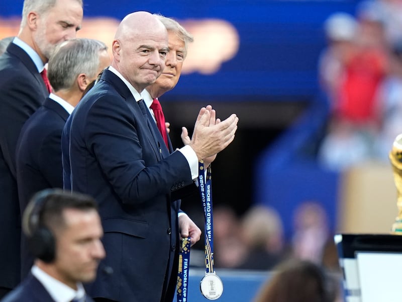 La Fifa snobba le critiche europee e va avanti sui privati nei Mondiali