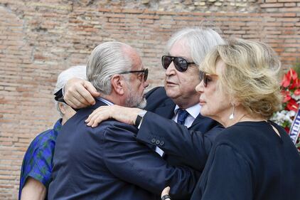 Vanzina, tutto il cinema italiano presente ai funerali 6