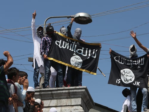 Mappe del Vaticano e video di chiese: nel telefono del 15enne tunisino legato all'Isis i possibili “sopralluoghi” per l’attentato