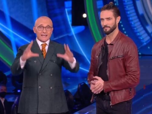 Colpo di scena al Gf Vip, Alex Belli rientra nella Casa: "Scegli tra Delia e Soleil"