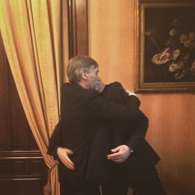 L'esultanza di Renzi per Mattarella 1