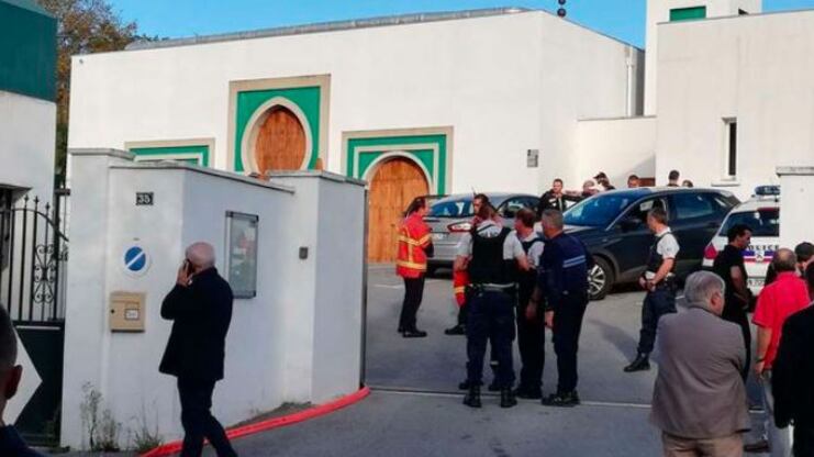 Francia, spari contro la moschea di Bayonne: fermato un 84enne