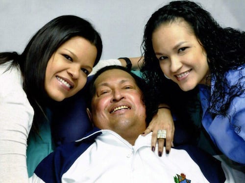Chavez fotografato in ospedale a Cuba