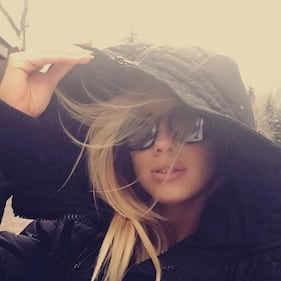 Charlotte McKinney, curve sexy su Instagram: foto 1