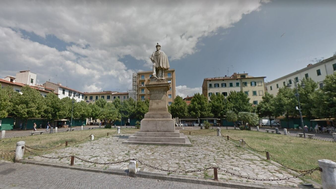 Livorno, maxi rissa tra stranieri a bottigliate: fermati 2 gambiani