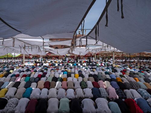 "Oltre 50 moschee abusive". Roma invasa dagli islamici illegali