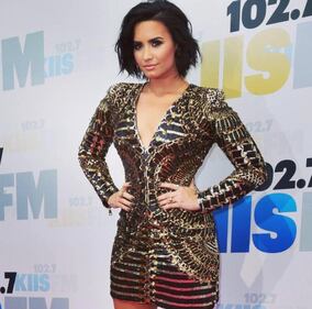 Demi Lovato di nuovo nuda per un disco, foto 16