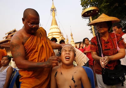 Tailandia, i bambini che saranno monaci buddisti 1