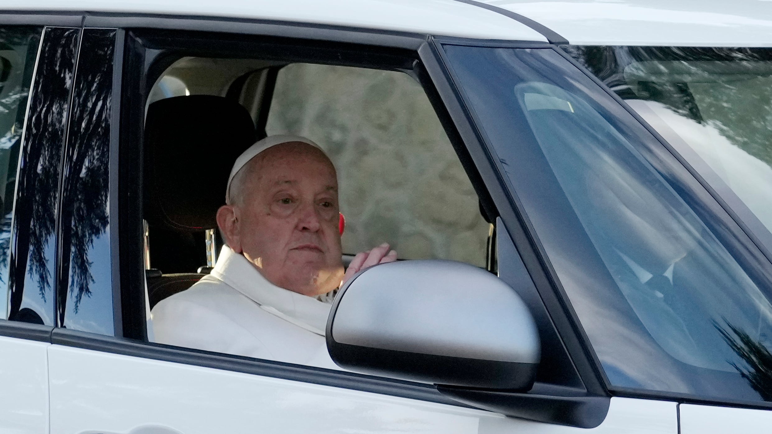 Il Papa a Rebibbia per il Giubileo prega per l'indulto. "Dio perdona tutto"