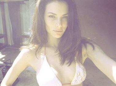 Dayane Mello, fondoschiena perfetto al mare 10