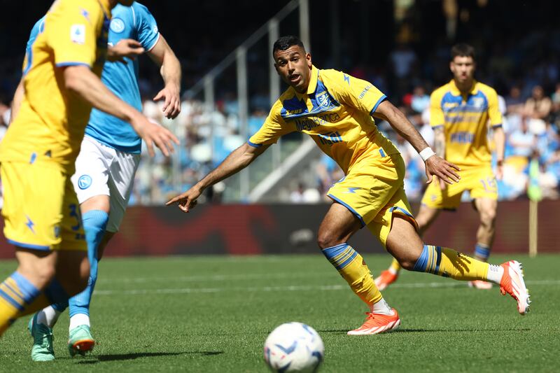 Cheddira, 2 gol al "suo" Napoli Solo un pari col Frosinone