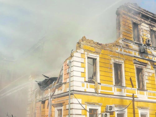 Altri raid su Kiev, colpita l'accademia delle Scienze: tre morti