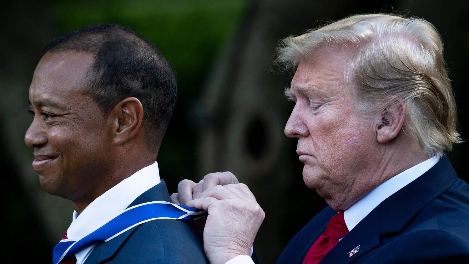 "Incarna valori americani": Trump dà la medaglia della Libertà a Woods