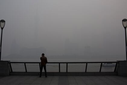 Shangai soffoca nello smog 8