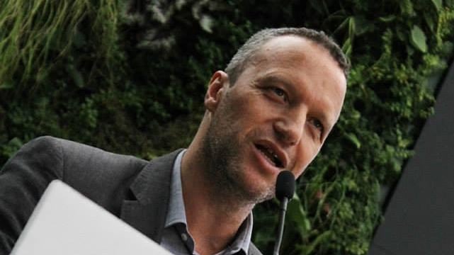 Il sindaco ribelle, Passera e Fitto Quei grandi intrighi al centro