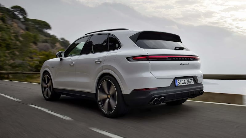 Porsche Cayenne S E-Hybrid, guarda tutte le foto 4