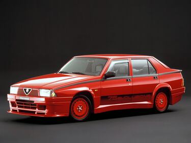 Alfa 75: guarda la gallery 14