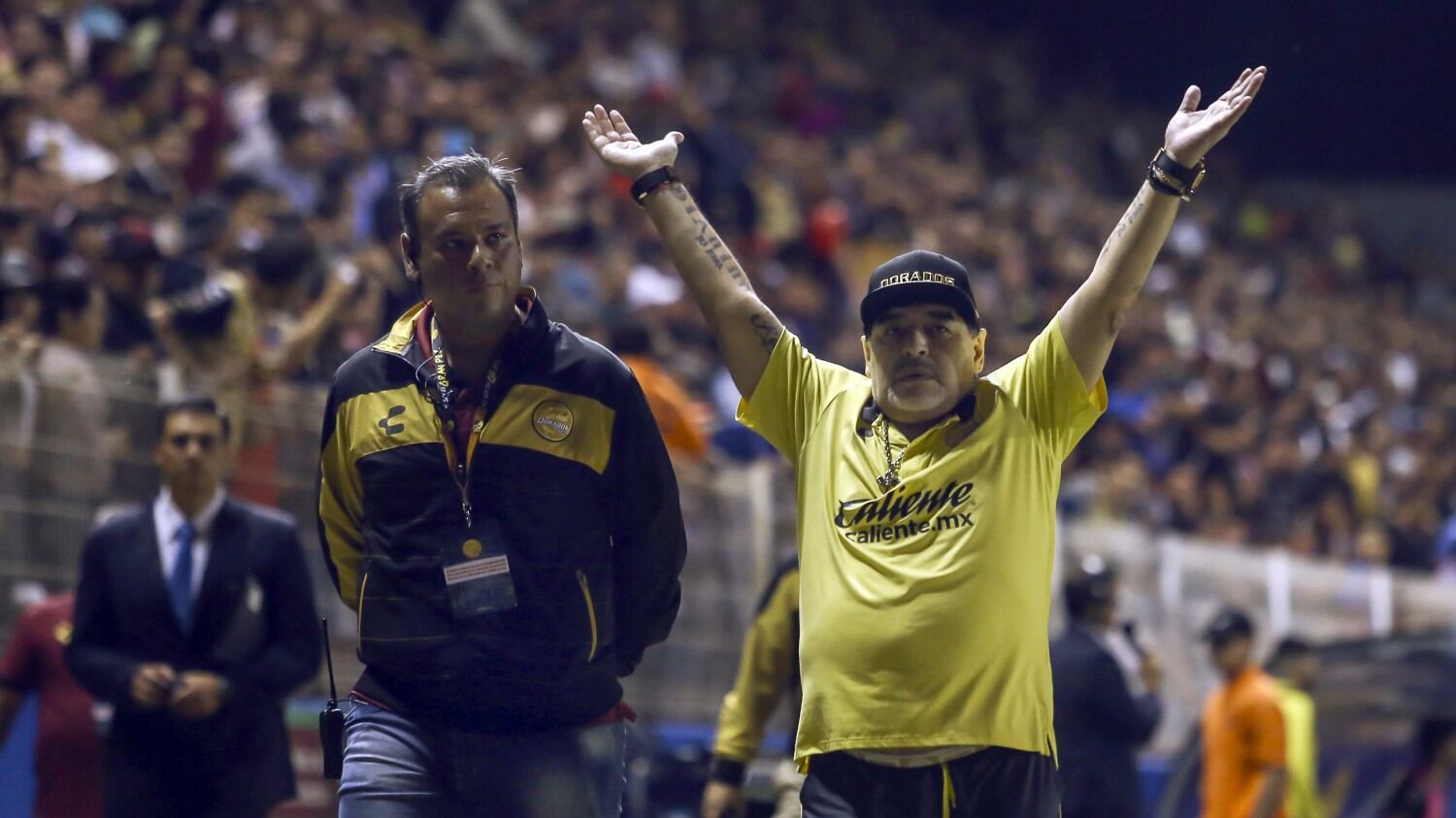 Maradona contro tutti: "River-Boca in Spagna? Dominguez figlio di p..."