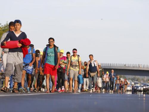 L'accoglienza della Merkel? Sta espellendo 60 profughi al giorno
