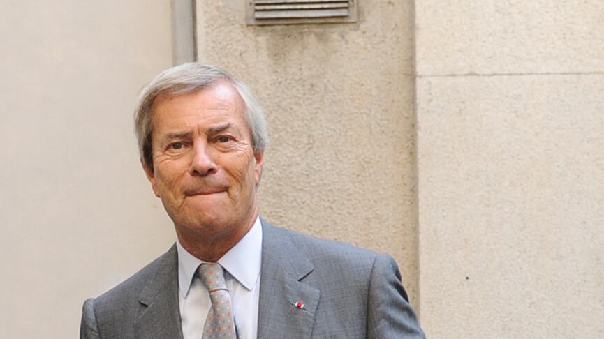 Vivendi conta 1,8 miliardi di svalutazioni e ne rischia altri 2 nelle cause con Fininvest