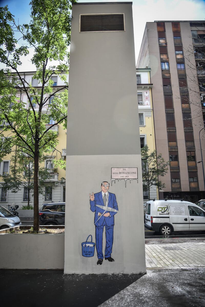Murale Berlusconi 6