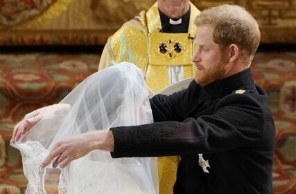 Meghan Markle: ecco l'abito da sposa 10
