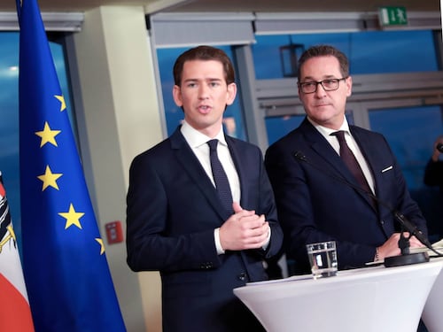 Doppio passaporto, l'Austria: "Per il Sudtirolo già dal 2018"