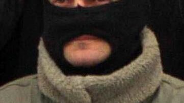 Il capitano che ha decapitato la mafia adesso gira in scooter e senza scorta