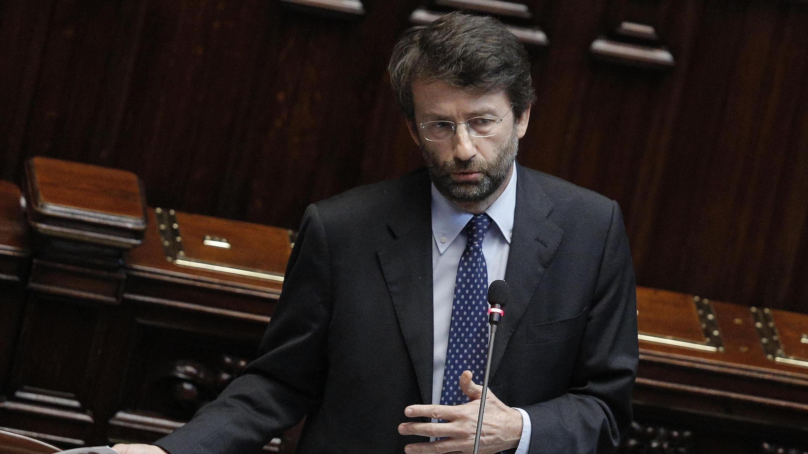 «Contrastare l'omofobia è materia da codice penale»