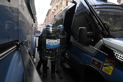 Le tensioni al corteo di Genova 1