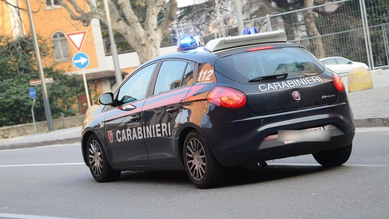 Roma, 75enne trovata strangolata in casa. Confessa marito 82enne