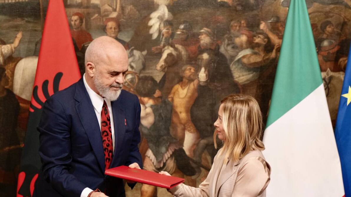 La Meloni vola a Tirana per il "modello Albania" sostenuto anche dal Ppe