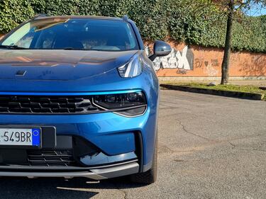 Lynk & Co 01, la nostra prova: guarda le foto 3
