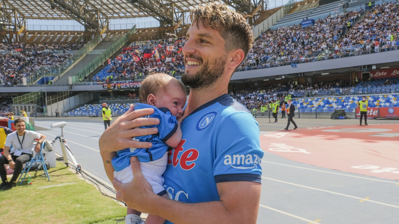 Mertens, cittadino onorario di Napoli e papà di Ciro: "Vorrei che nascesse qua anche mia figlia"