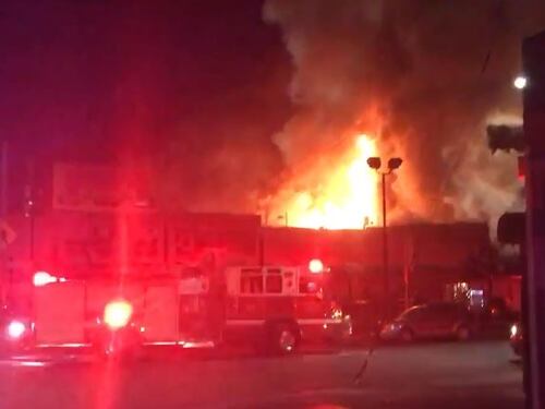 Usa, incendio in un club a Oakland: "Si temono 40 morti"
