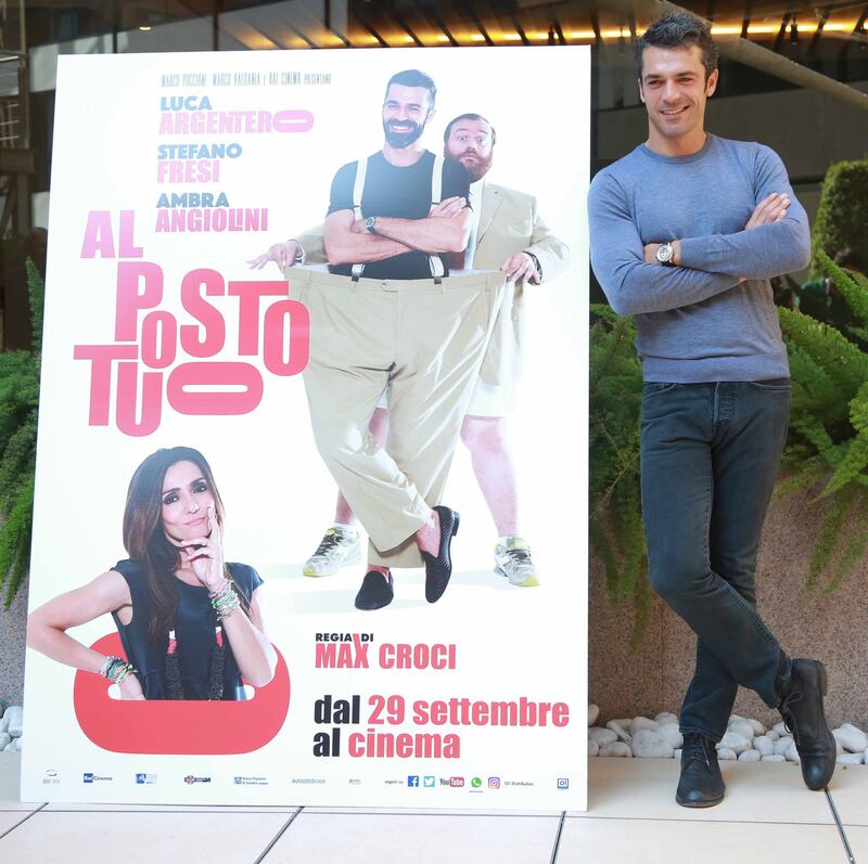 Luca Argentero con il cast del film "Al posto tuo" 9