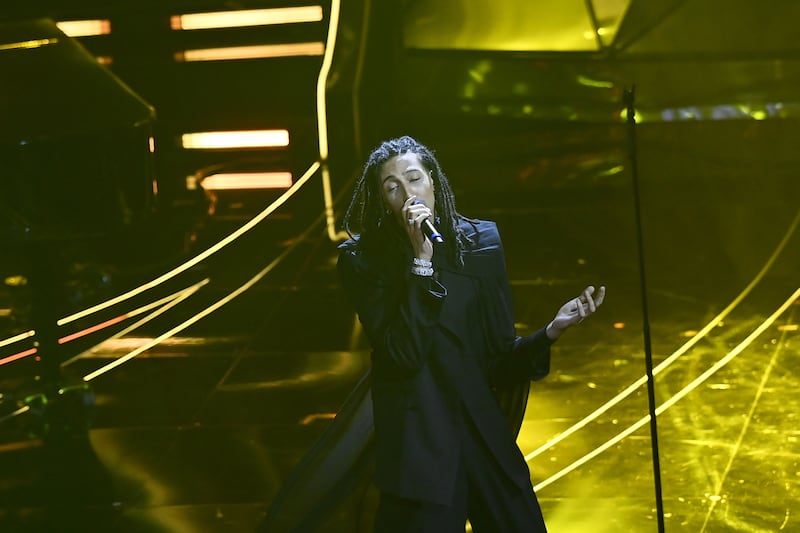 Sanremo 2024: ecco il look della quarta serata del Festival di Ghali 6